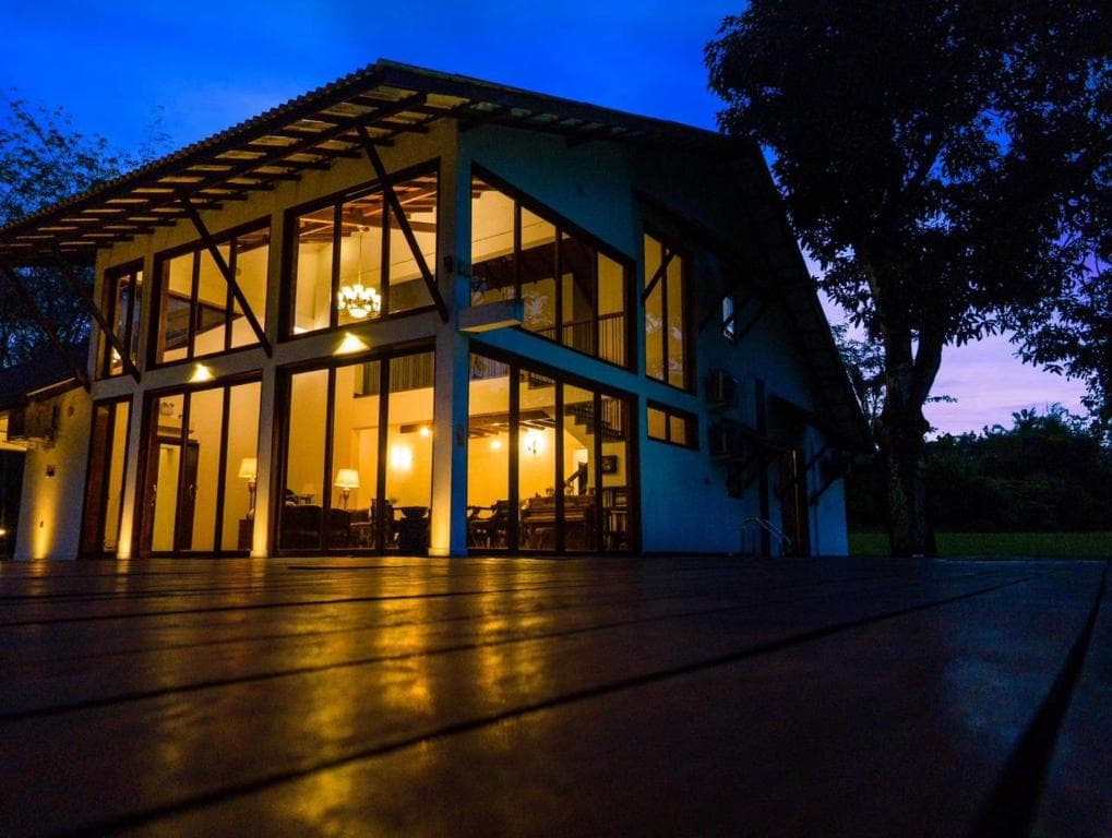 Clara Villas estate